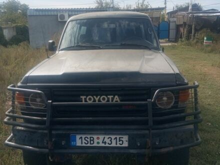 Черный Тойота Ленд Крузер 60, объемом двигателя 0 л и пробегом 500 тыс. км за 3700 $, фото 1 на Automoto.ua