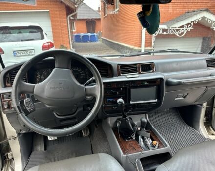 Бежевый Тойота Ленд Крузер 80, объемом двигателя 4.5 л и пробегом 300 тыс. км за 20000 $, фото 6 на Automoto.ua