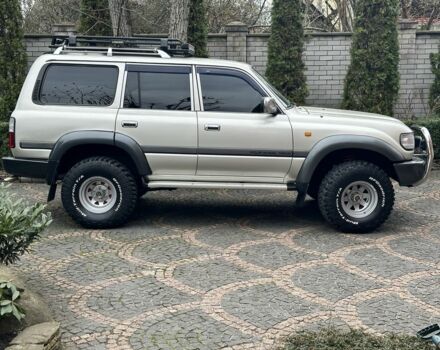 Бежевый Тойота Ленд Крузер 80, объемом двигателя 4.5 л и пробегом 300 тыс. км за 20000 $, фото 3 на Automoto.ua