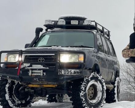 Синий Тойота Ленд Крузер 80, объемом двигателя 4.5 л и пробегом 165 тыс. км за 10000 $, фото 1 на Automoto.ua