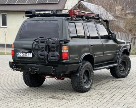 Зеленый Тойота Ленд Крузер 80, объемом двигателя 4.5 л и пробегом 300 тыс. км за 17500 $, фото 3 на Automoto.ua