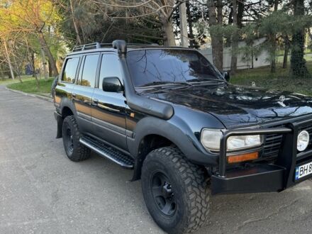 Тойота Ленд Крузер 80 1996 в Одессе на Automoto.ua Зеленый Тойота Ленд Крузер 80, объемом двигателя 4.5 л и пробегом 267 тыс. км за 11500 $, фото 1 на Automoto.ua