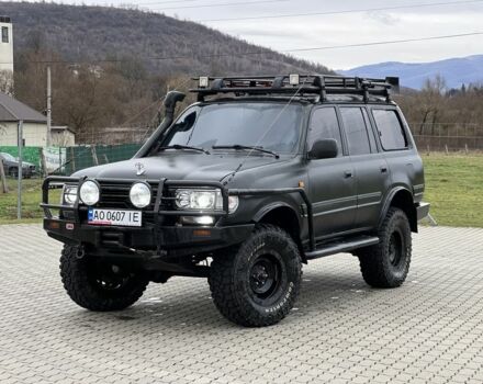 Зеленый Тойота Ленд Крузер 80, объемом двигателя 4.5 л и пробегом 300 тыс. км за 17500 $, фото 1 на Automoto.ua