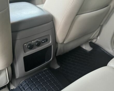 Бежевий Тойота Ленд Крузер Прадо 120, об'ємом двигуна 4 л та пробігом 304 тис. км за 13300 $, фото 13 на Automoto.ua