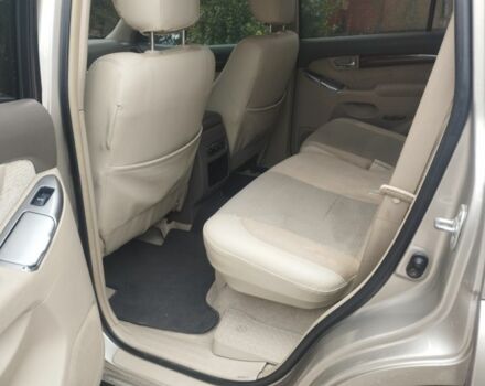 Бежевий Тойота Ленд Крузер Прадо 120, об'ємом двигуна 2.7 л та пробігом 330 тис. км за 9999 $, фото 7 на Automoto.ua