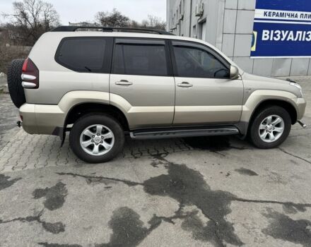 Бежевый Тойота Ленд Крузер Прадо 120, объемом двигателя 3 л и пробегом 200 тыс. км за 18700 $, фото 2 на Automoto.ua