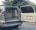 Бежевый Тойота Ленд Крузер Прадо 120, объемом двигателя 2.7 л и пробегом 180 тыс. км за 13000 $, фото 21 на Automoto.ua