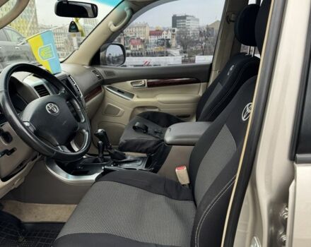 Бежевый Тойота Ленд Крузер Прадо 120, объемом двигателя 3 л и пробегом 200 тыс. км за 18700 $, фото 13 на Automoto.ua