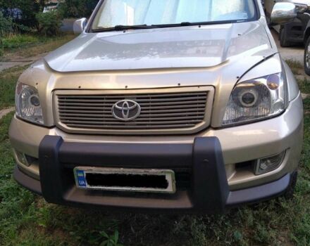 Бежевый Тойота Ленд Крузер Прадо 120, объемом двигателя 4 л и пробегом 330 тыс. км за 13500 $, фото 1 на Automoto.ua