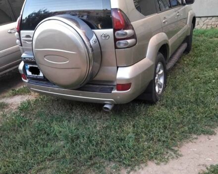 Бежевый Тойота Ленд Крузер Прадо 120, объемом двигателя 4 л и пробегом 330 тыс. км за 13500 $, фото 3 на Automoto.ua