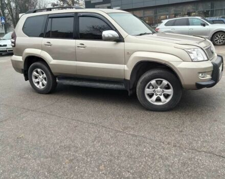 Бежевий Тойота Ленд Крузер Прадо 120, об'ємом двигуна 4 л та пробігом 330 тис. км за 12500 $, фото 2 на Automoto.ua