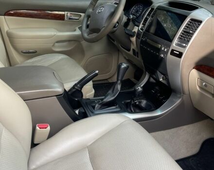 Бежевий Тойота Ленд Крузер Прадо 120, об'ємом двигуна 4 л та пробігом 230 тис. км за 14000 $, фото 6 на Automoto.ua