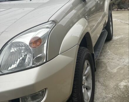 Бежевий Тойота Ленд Крузер Прадо 120, об'ємом двигуна 4 л та пробігом 230 тис. км за 14000 $, фото 3 на Automoto.ua