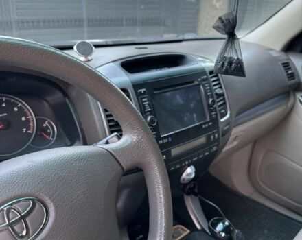 Бежевый Тойота Ленд Крузер Прадо 120, объемом двигателя 2.7 л и пробегом 156 тыс. км за 12300 $, фото 12 на Automoto.ua