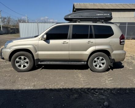 Бежевый Тойота Ленд Крузер Прадо 120, объемом двигателя 4 л и пробегом 350 тыс. км за 13000 $, фото 2 на Automoto.ua