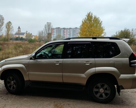 Бежевый Тойота Ленд Крузер Прадо 120, объемом двигателя 4 л и пробегом 203 тыс. км за 13800 $, фото 2 на Automoto.ua