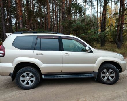 Бежевый Тойота Ленд Крузер Прадо 120, объемом двигателя 4 л и пробегом 203 тыс. км за 13800 $, фото 1 на Automoto.ua