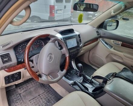 Черный Тойота Ленд Крузер Прадо 120, объемом двигателя 4 л и пробегом 320 тыс. км за 13000 $, фото 4 на Automoto.ua