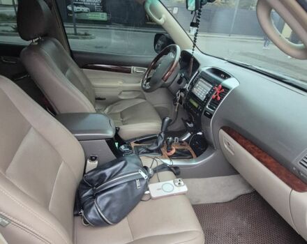 Тойота Ленд Крузер Прадо 120 2003 у Харкові на Automoto.ua Чорний Тойота Ленд Крузер Прадо 120, об'ємом двигуна 4 л та пробігом 320 тис. км за 12400 $, фото 11 на Automoto.ua