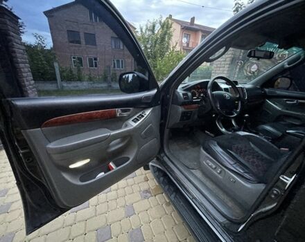 Чорний Тойота Ленд Крузер Прадо 120, об'ємом двигуна 4 л та пробігом 350 тис. км за 13096 $, фото 5 на Automoto.ua