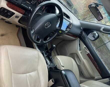 Чорний Тойота Ленд Крузер Прадо 120, об'ємом двигуна 2.7 л та пробігом 281 тис. км за 11500 $, фото 5 на Automoto.ua