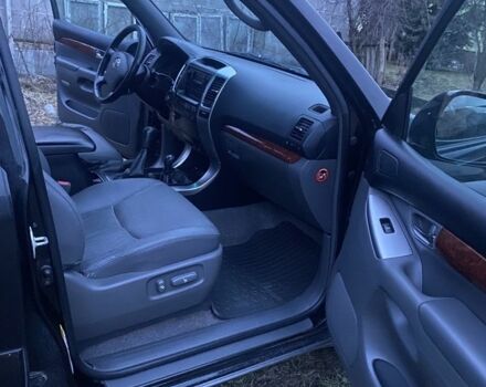 Черный Тойота Ленд Крузер Прадо 120, объемом двигателя 3 л и пробегом 250 тыс. км за 10204 $, фото 10 на Automoto.ua