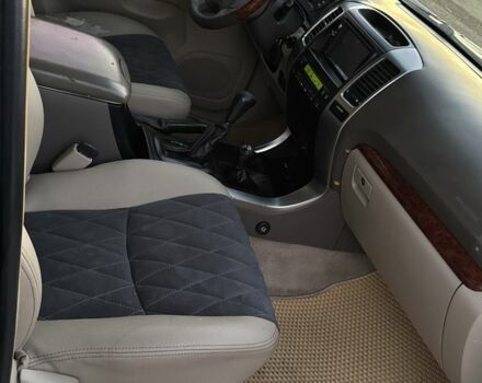 Черный Тойота Ленд Крузер Прадо 120, объемом двигателя 2.7 л и пробегом 319 тыс. км за 9800 $, фото 5 на Automoto.ua