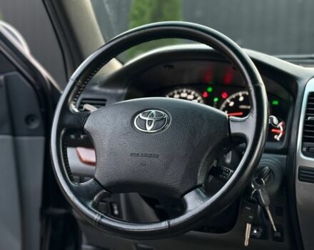 Чорний Тойота Ленд Крузер Прадо 120, об'ємом двигуна 4 л та пробігом 214 тис. км за 15999 $, фото 16 на Automoto.ua