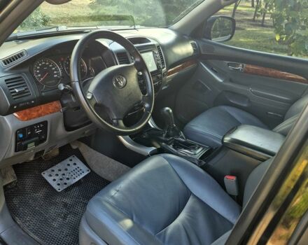 Черный Тойота Ленд Крузер Прадо 120, объемом двигателя 2.7 л и пробегом 225 тыс. км за 11999 $, фото 6 на Automoto.ua