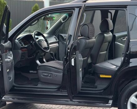 Чорний Тойота Ленд Крузер Прадо 120, об'ємом двигуна 4 л та пробігом 214 тис. км за 15999 $, фото 10 на Automoto.ua