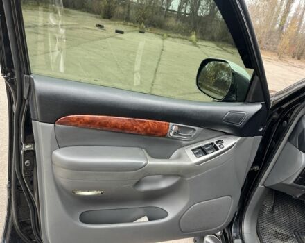 Черный Тойота Ленд Крузер Прадо 120, объемом двигателя 4 л и пробегом 491 тыс. км за 12000 $, фото 18 на Automoto.ua