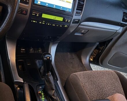 Черный Тойота Ленд Крузер Прадо 120, объемом двигателя 2.7 л и пробегом 314 тыс. км за 13000 $, фото 7 на Automoto.ua