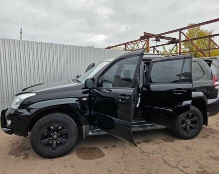 Черный Тойота Ленд Крузер Прадо 120, объемом двигателя 2.7 л и пробегом 323 тыс. км за 12500 $, фото 3 на Automoto.ua