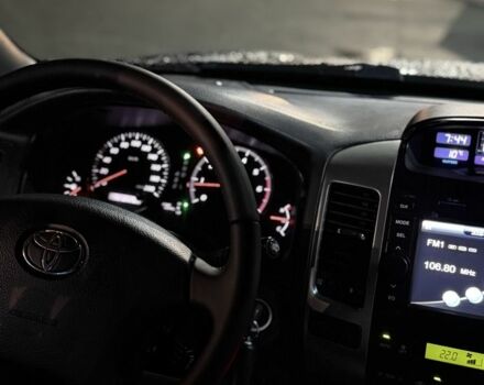 Черный Тойота Ленд Крузер Прадо 120, объемом двигателя 4 л и пробегом 212 тыс. км за 13500 $, фото 9 на Automoto.ua