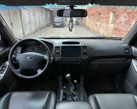 Тойота Ленд Крузер Прадо 120 2006 у Харкові на Automoto.ua Чорний Тойота Ленд Крузер Прадо 120, об'ємом двигуна 2.7 л та пробігом 267 тис. км за 11500 $, фото 7 на Automoto.ua