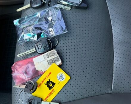 Черный Тойота Ленд Крузер Прадо 120, объемом двигателя 4 л и пробегом 233 тыс. км за 15700 $, фото 23 на Automoto.ua