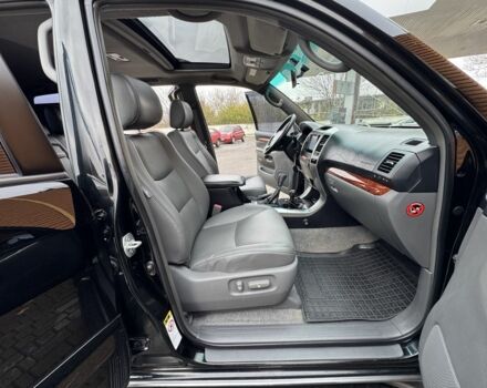 Черный Тойота Ленд Крузер Прадо 120, объемом двигателя 4 л и пробегом 233 тыс. км за 15700 $, фото 8 на Automoto.ua