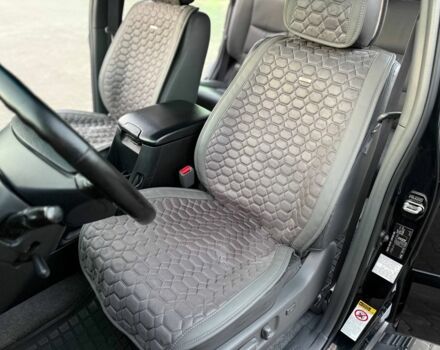 Черный Тойота Ленд Крузер Прадо 120, объемом двигателя 4 л и пробегом 214 тыс. км за 15999 $, фото 11 на Automoto.ua