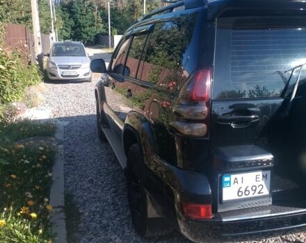 Черный Тойота Ленд Крузер Прадо 120, объемом двигателя 4 л и пробегом 257 тыс. км за 10000 $, фото 2 на Automoto.ua