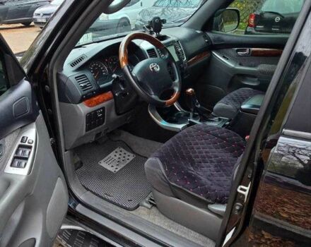 Чорний Тойота Ленд Крузер Прадо 120, об'ємом двигуна 2.7 л та пробігом 227 тис. км за 12600 $, фото 6 на Automoto.ua