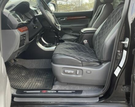 Черный Тойота Ленд Крузер Прадо 120, объемом двигателя 2.7 л и пробегом 230 тыс. км за 13999 $, фото 4 на Automoto.ua