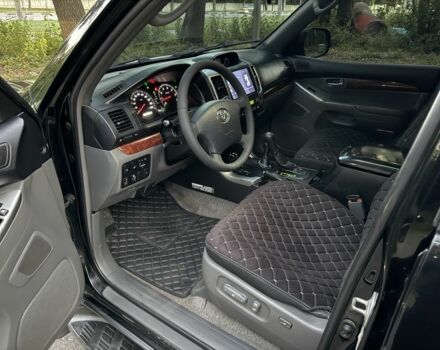 Чорний Тойота Ленд Крузер Прадо 120, об'ємом двигуна 4 л та пробігом 250 тис. км за 14999 $, фото 6 на Automoto.ua