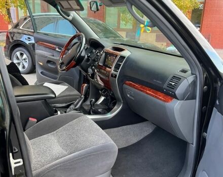 Чорний Тойота Ленд Крузер Прадо 120, об'ємом двигуна 2.7 л та пробігом 306 тис. км за 9300 $, фото 10 на Automoto.ua