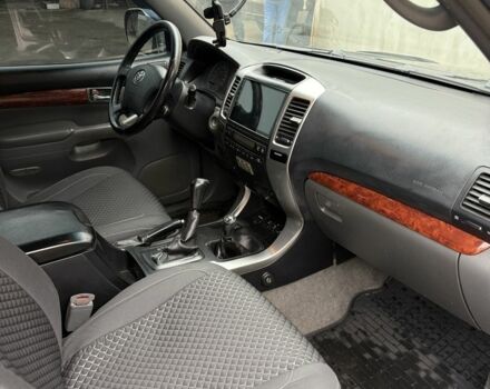 Черный Тойота Ленд Крузер Прадо 120, объемом двигателя 4 л и пробегом 214 тыс. км за 14500 $, фото 3 на Automoto.ua