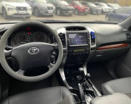 Черный Тойота Ленд Крузер Прадо 120, объемом двигателя 2.7 л и пробегом 250 тыс. км за 13800 $, фото 9 на Automoto.ua