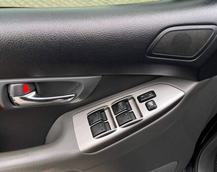 Черный Тойота Ленд Крузер Прадо 120, объемом двигателя 2.7 л и пробегом 250 тыс. км за 13800 $, фото 8 на Automoto.ua