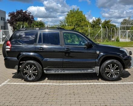 Черный Тойота Ленд Крузер Прадо 120, объемом двигателя 3 л и пробегом 230 тыс. км за 3900 $, фото 4 на Automoto.ua