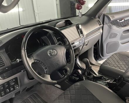 Черный Тойота Ленд Крузер Прадо 120, объемом двигателя 4 л и пробегом 280 тыс. км за 18000 $, фото 13 на Automoto.ua