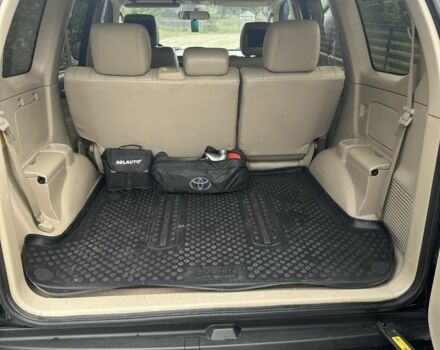 Черный Тойота Ленд Крузер Прадо 120, объемом двигателя 3 л и пробегом 308 тыс. км за 16000 $, фото 6 на Automoto.ua