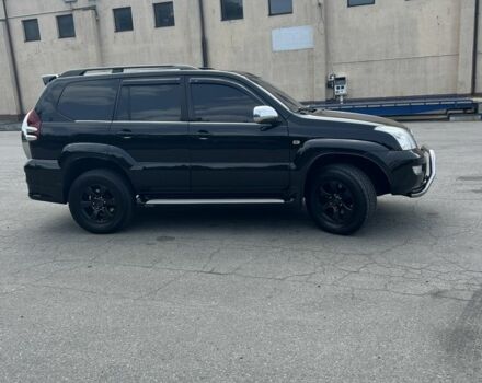 Тойота Ленд Крузер Прадо 120 2007 у Харкові на Automoto.ua Чорний Тойота Ленд Крузер Прадо 120, об'ємом двигуна 4 л та пробігом 220 тис. км за 17460 $, фото 1 на Automoto.ua